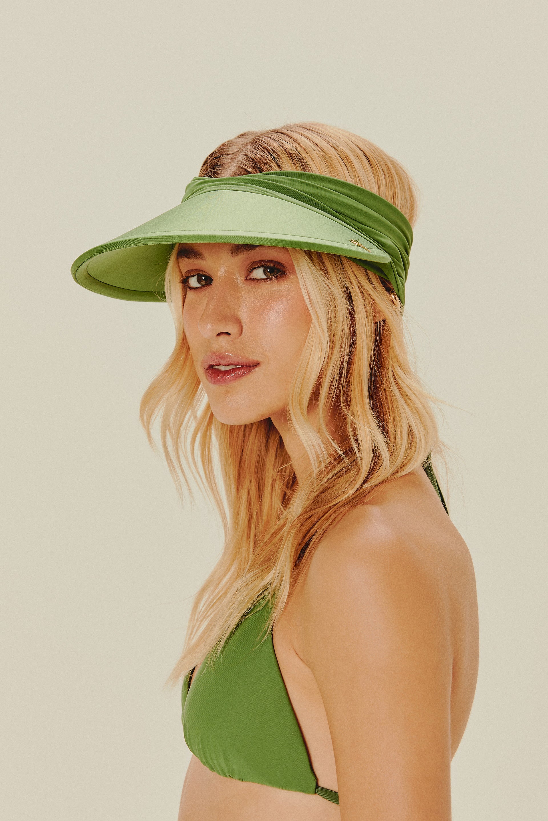 Solid Classic Small Visor V40C1123 - Product item main image